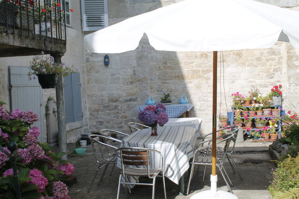 Le Val Du Roy Bed & Breakfast Joinville Exterior photo
